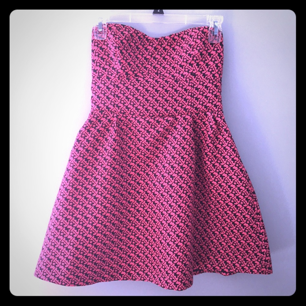 Strapless pink and black dress